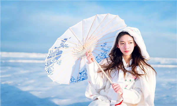 汉中试管代怀生子多少钱一个？助孕之路的费用分析与方案选择